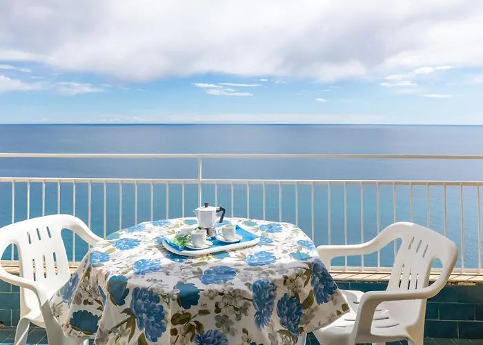 144 - Sunshine 9, Fronte E Vista Mare, 100metri Apartamento Sanremo