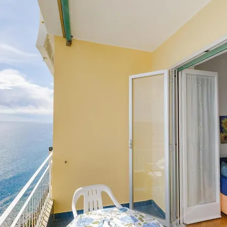 144 - Sunshine 9, Fronte E Vista Mare, 100metri *