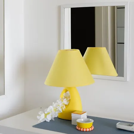 144 - Sunshine 9, Fronte E Vista Mare, 100metri * Sanremo